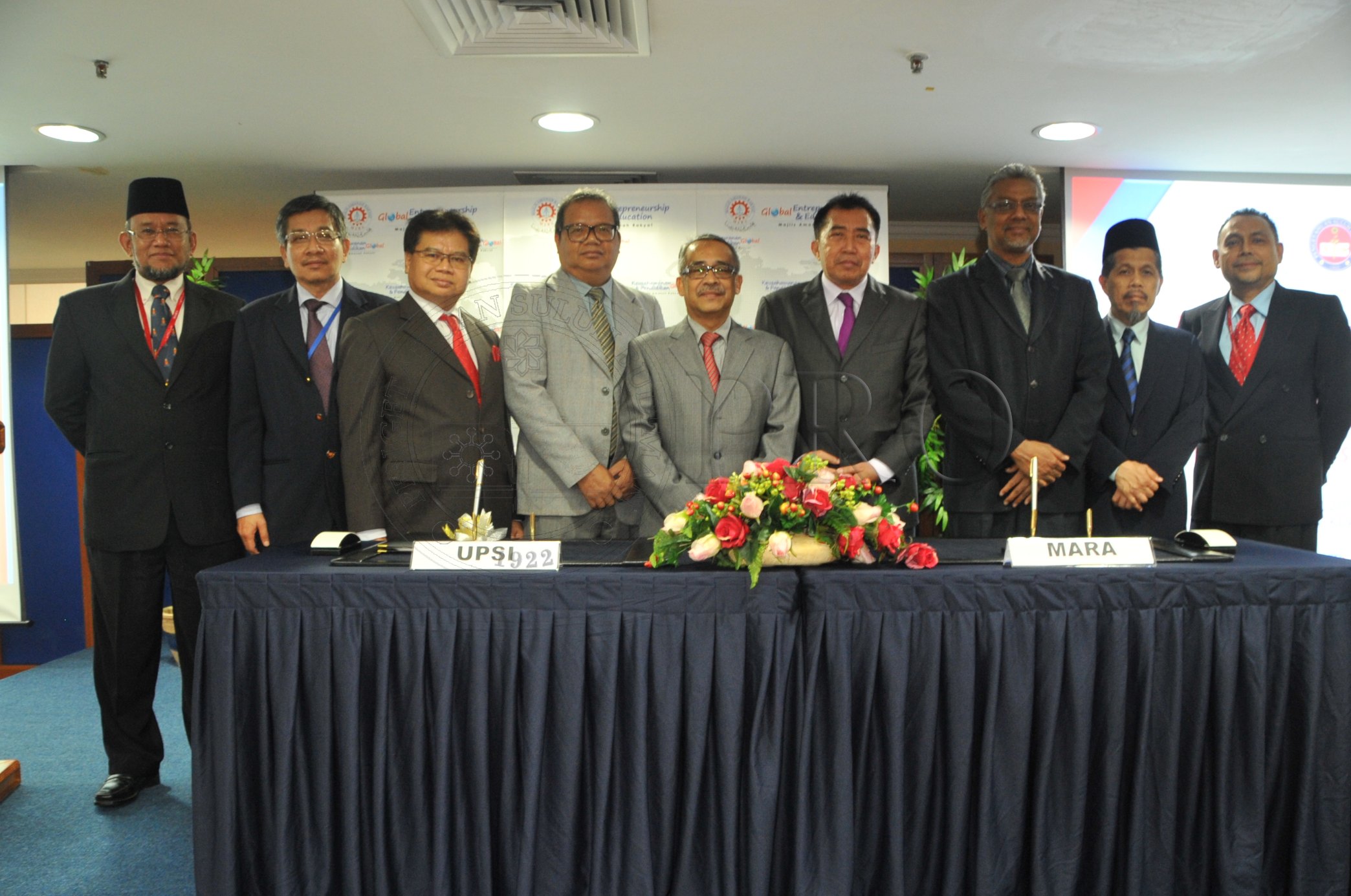 PRO 14 37 MARA PRO 4772